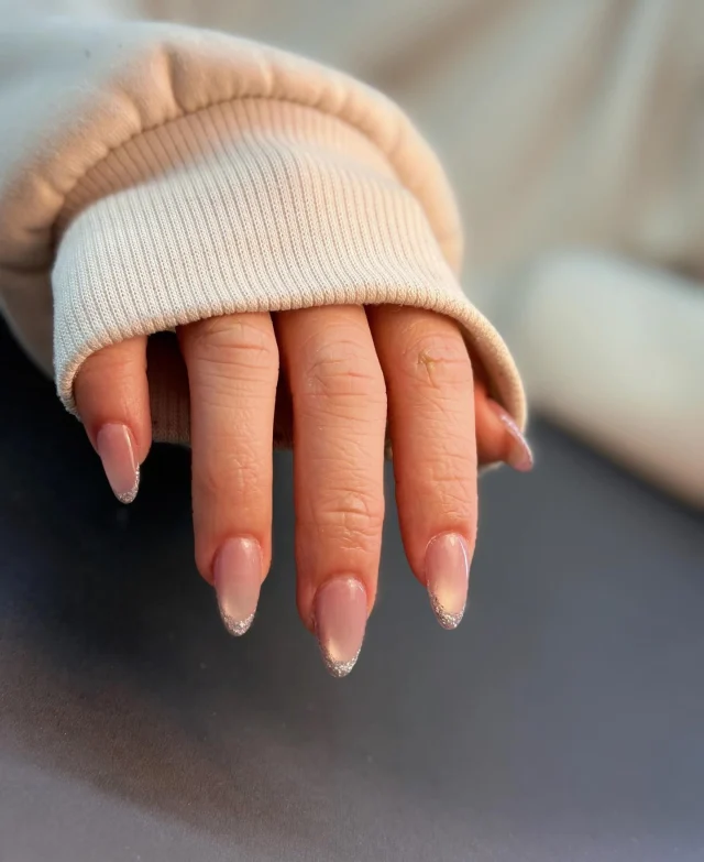 Pretty in nude cateye & silver tip 💅🏻

#NudeNails #CleanGirlAesthetic #MinimalNails #SoftGlamNails #ClassyNails