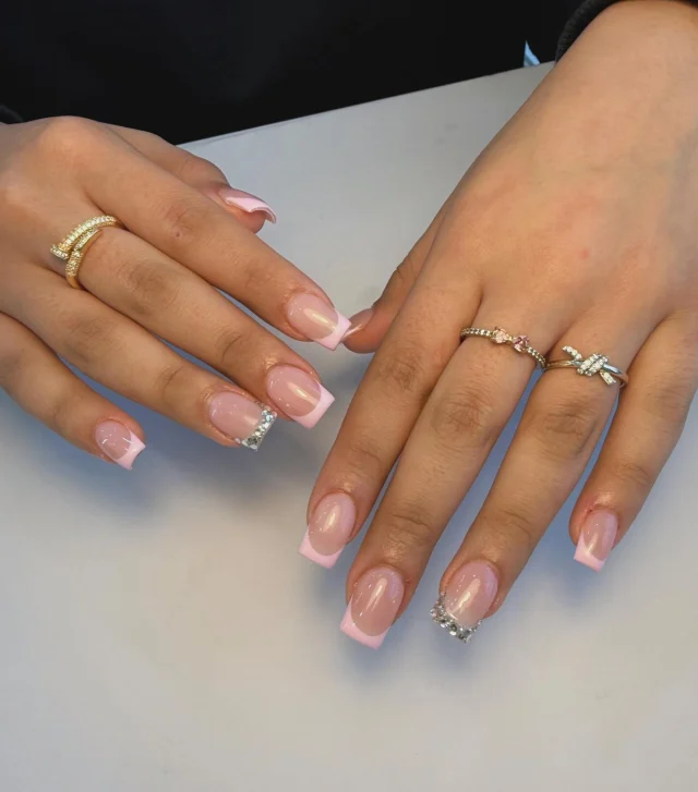 Glossy, girly, and glowing ✨🌸
Book now at: https://gemmanailsspa.ca

#nails #nailsofinstagram #nailinspo #nailart #naildesign