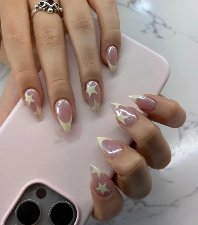 She’s classy, but she shines ✨

Book now at: https://gemmanailsspa.ca

#frenchnails #frenchtips #modernfrench #starnails #starrynails