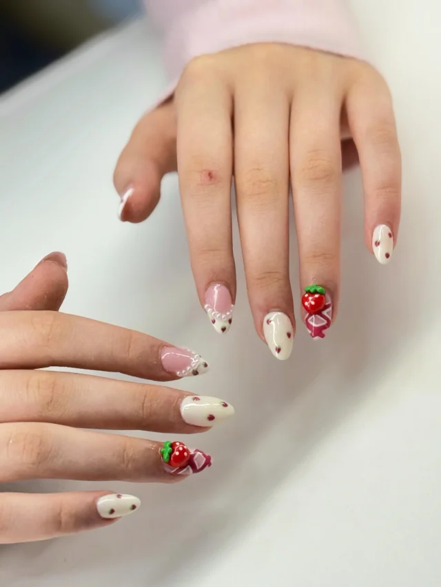 Strawberry Nails 🍓

Book now at: https://gemmanailsspa.ca

#StrawberryNails #CuteNails #KawaiiNails #NailArt #3DNails NailInspo
