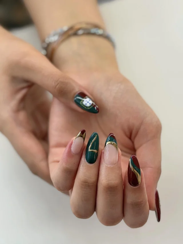 Lets go CR 7 

Book now at: https://gemmanailsspa.ca

#soccernails #cr7nails #ronaldonails #potugalnails