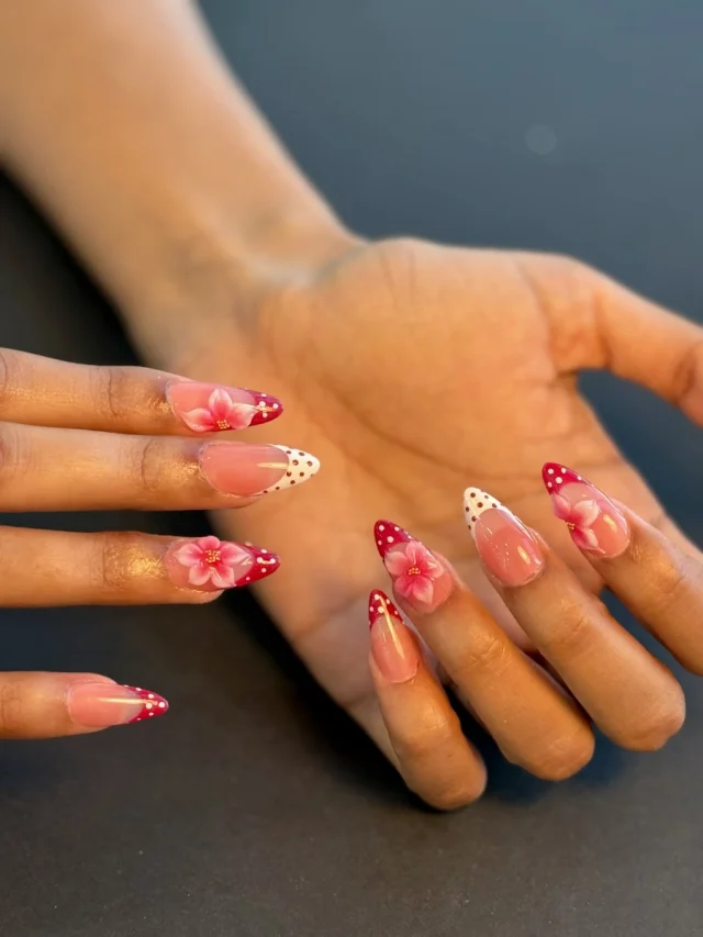 Floral tips and summertime vibes 🌷✨

Book now at: https://gemmanailsspa.ca

#NailArt #FloralNails #SpringNails #PinkNails #FrenchTipNails