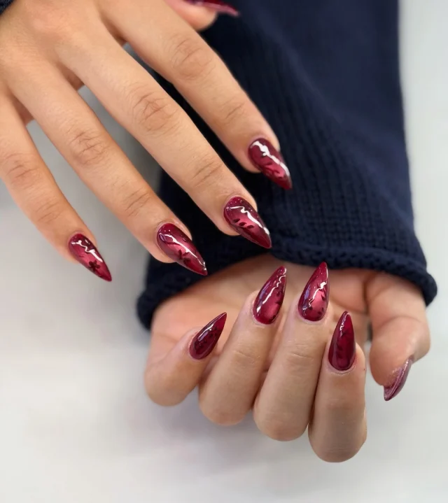 A little cat-eye magic in the perfect wine shade. 🍷💅

Book now at: https://gemmanailsspa.ca

#GemmaNailsSpa #MississaugaNails #BurgundyNails #CatEyeNails