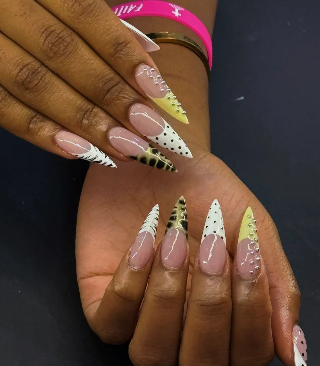 Nude, neon & a touch of savage 🐆💛

Book now at: https://gemmanailsspa.ca

#nailsinspo 
#missisauganailsalon
#summernailsinspo 
#GemmaNailsSpa MississaugaNails