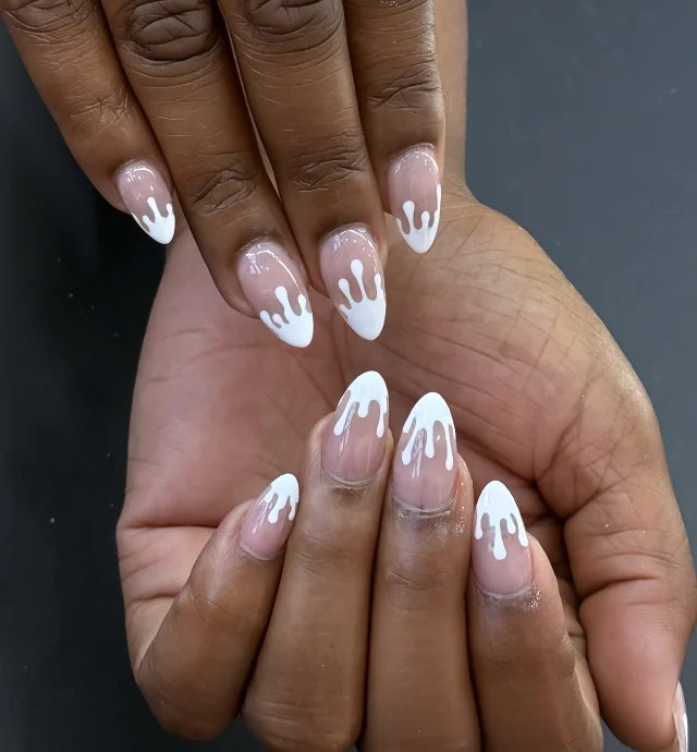 white “dripping paint” French-tip ☁️

Book now at: https://gemmanailsspa.ca

#nailsinspo 
#missisauganailsalon
#summernailsinspo 
#nailart 
#GemmaNailsSpa MississaugaNails