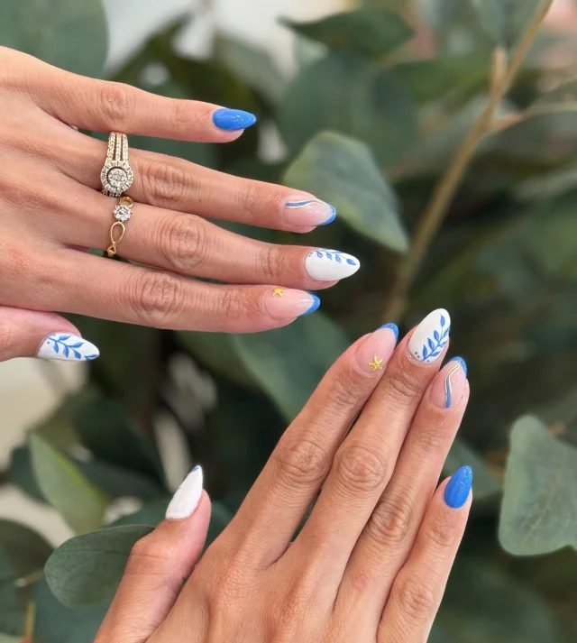 Santorini state of mind 💙

Book now at: https://gemmanailsspa.ca

#GreekNails #GreekNailArt #GreeceNails #GreekInspiredNails #SantoriniNails