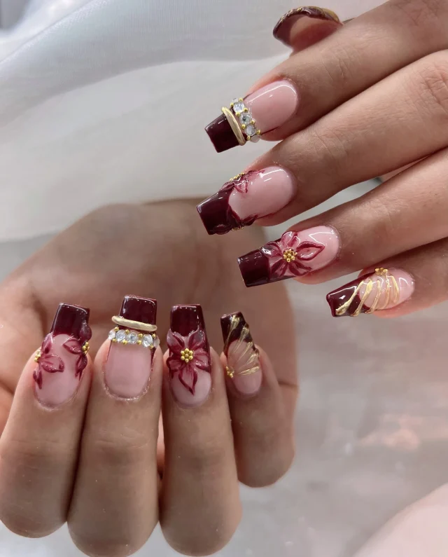 🍷✨ Burgundy glam with a touch of gold

Book now at: https://gemmanailsspa.ca

#BurgundyNails #CherryNails #LuxuryNails #GoldNails #NailArt