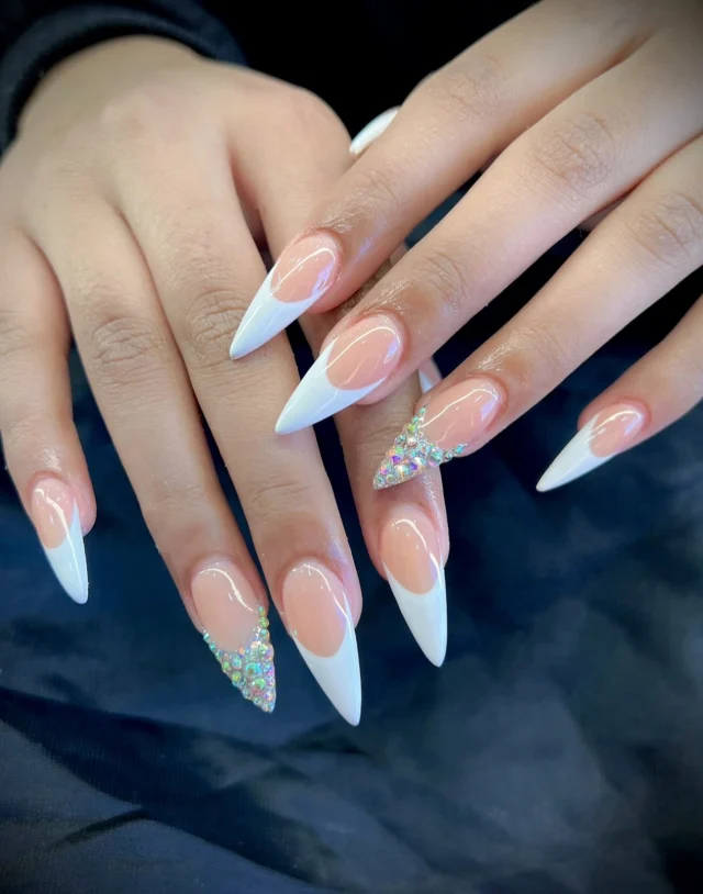 French tips, but make them EXTRA ✨

Book now at: https://gemmanailsspa.ca

#FrenchTipNails #FrenchManicure #FrenchNails #RhinestoneNails #BlingNails